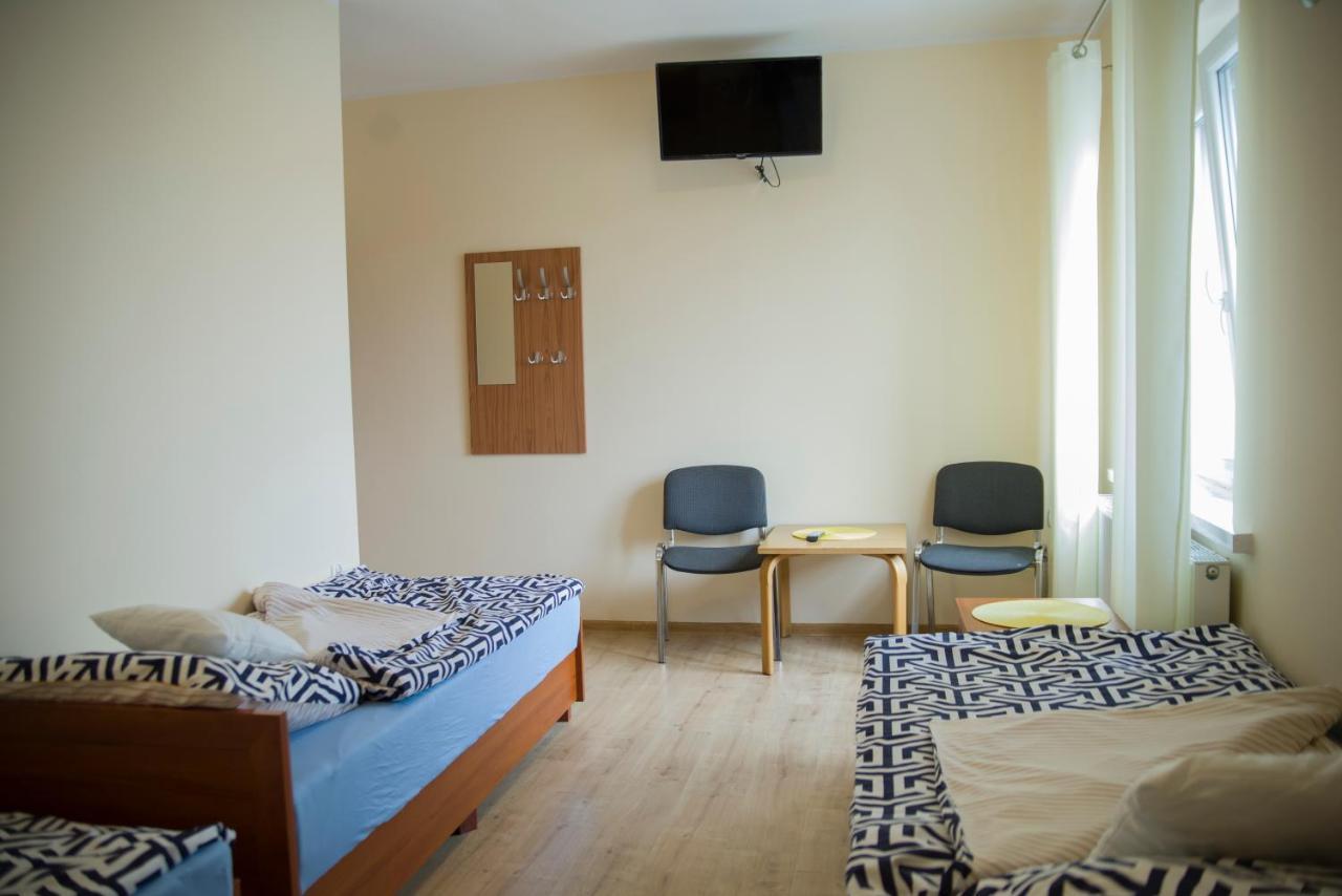 Pod Kogucikiem Aparthotel Krzyzanowice Ngoại thất bức ảnh