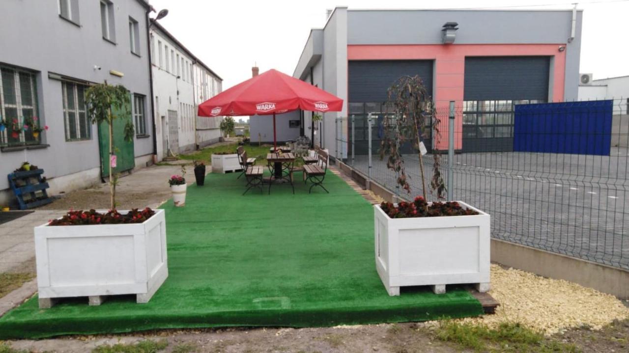 Pod Kogucikiem Aparthotel Krzyzanowice Ngoại thất bức ảnh
